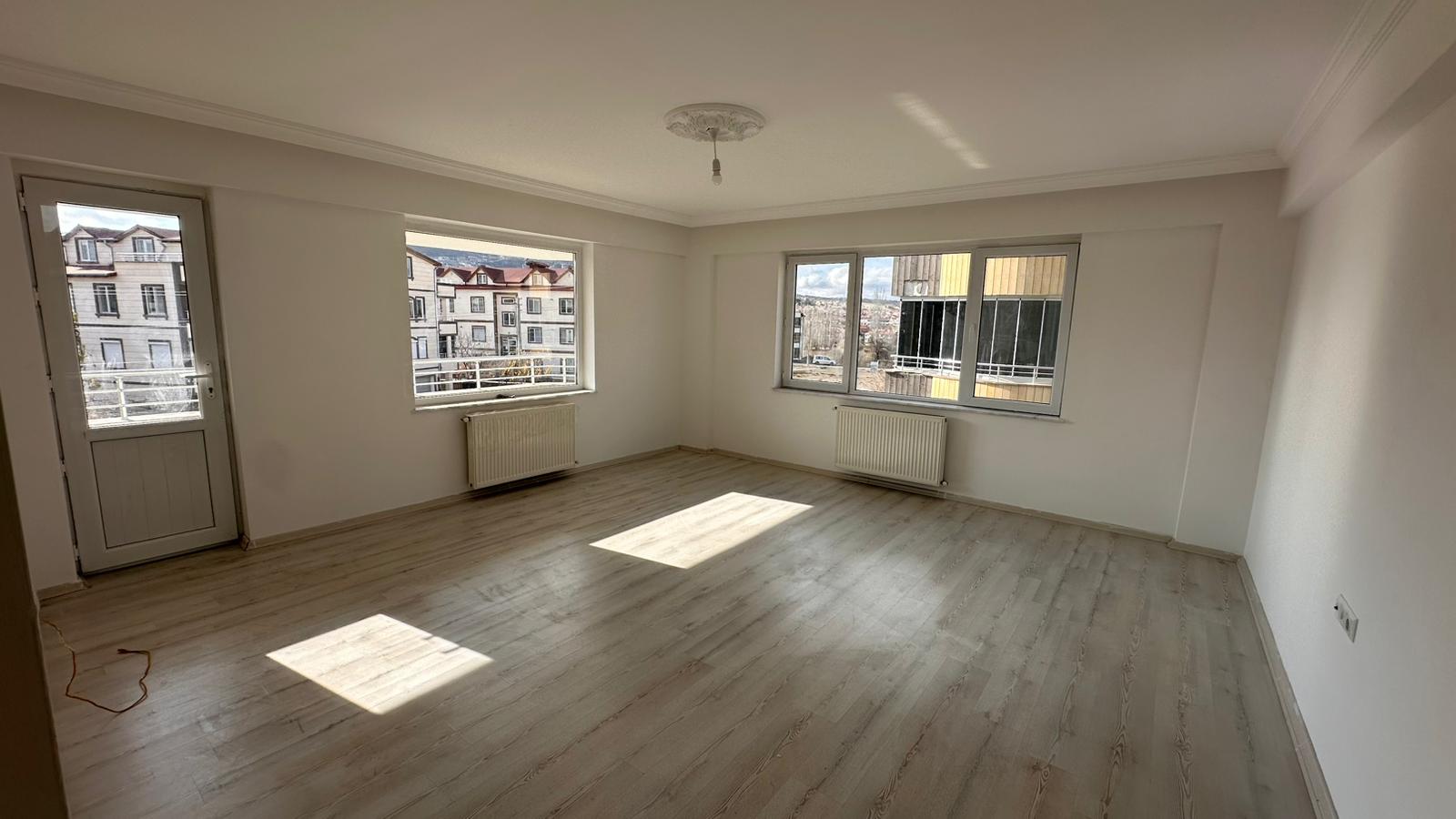 WhatsApp Image 2025-12-10 at 16.37.44 (1)